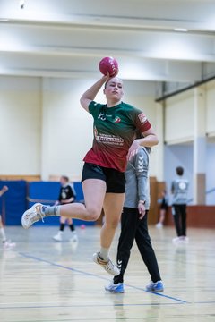 Bild 192 - wCJ TSV Ellerau - HSG Kremperheide/Muensterdorf : Ergebnis: 22:20